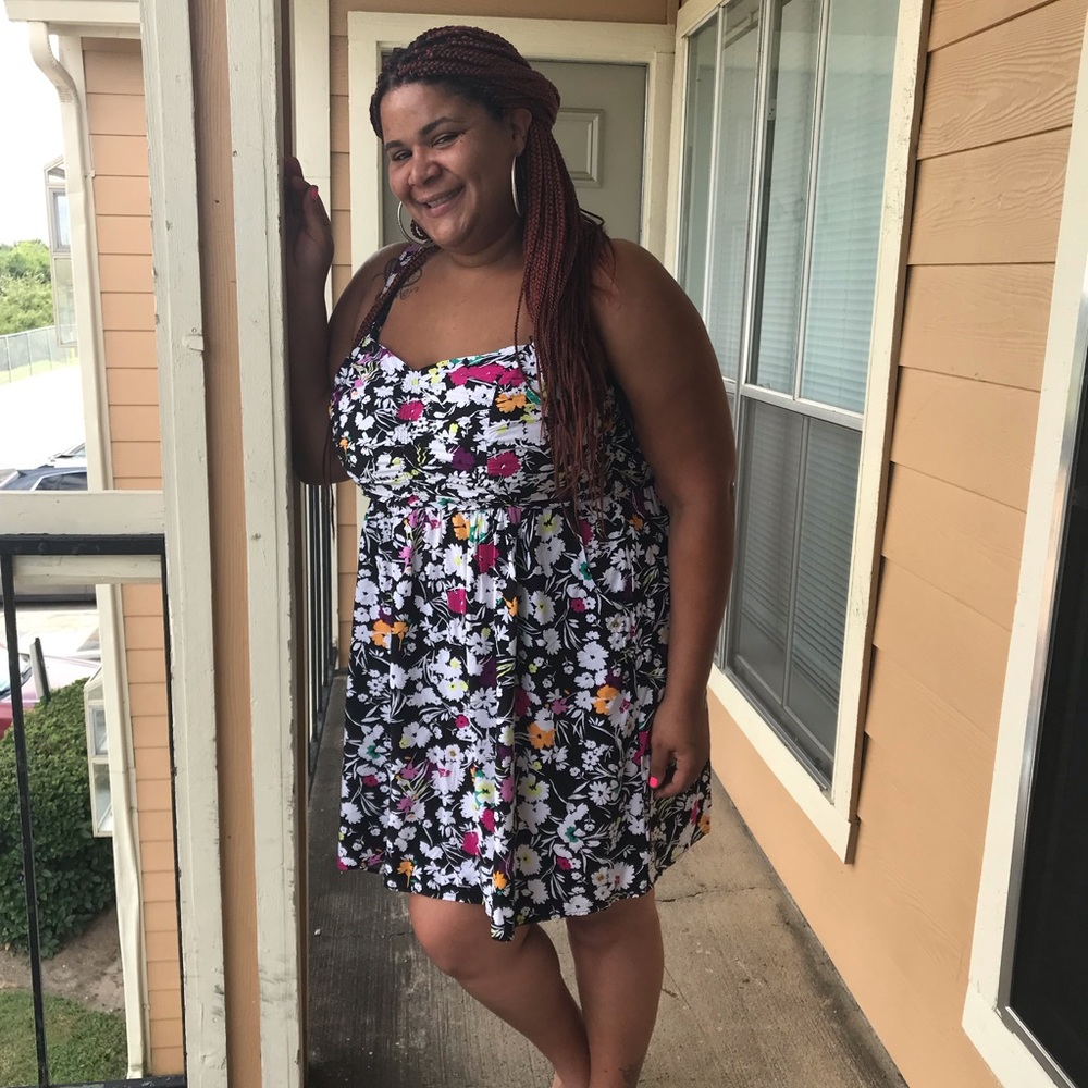 Meet your Posher, Ebony